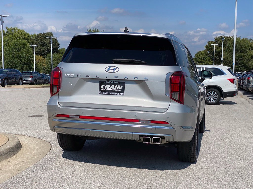 Used 2024 Hyundai Palisade Calligraphy FWD image 7