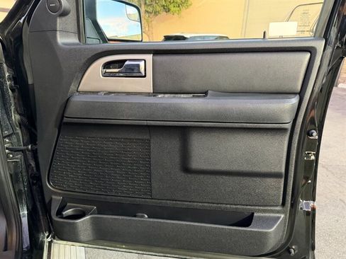 Used 2017 Ford Expedition EL Limited w/ Equipment Group 301A RWD image 37