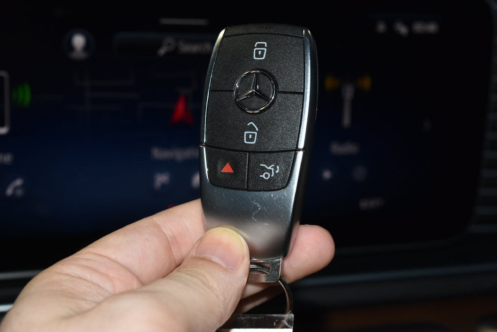 Certified 2025 Mercedes-Benz GLE 450 4MATIC image 17