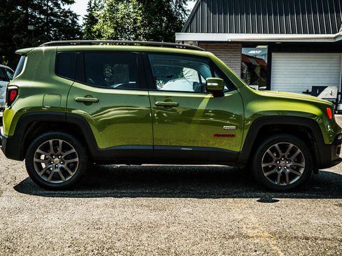Used 2016 Jeep Renegade 75th Anniversary AWD/4WD image 19