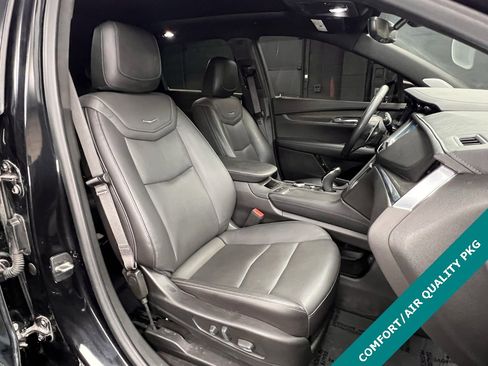 Used 2022 Cadillac XT5 Sportv w/ LPO, ONYX Package image 4