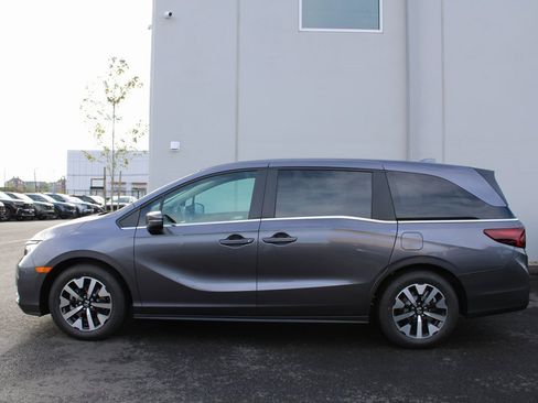 New 2026 Honda Odyssey EX-L image 8
