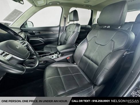 Used 2024 Kia Telluride EX w/ EX Captain's Chair Package FWD image 21