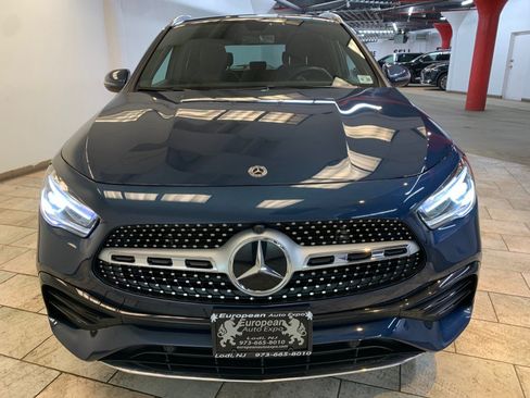 Used 2023 Mercedes-Benz GLA 250 4MATIC w/ AMG Line Exterior image 4
