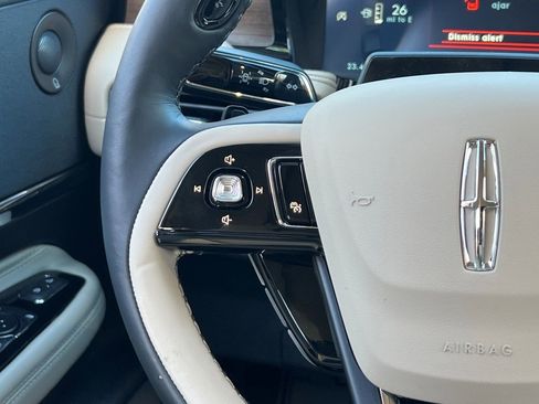 New 2026 Lincoln Corsair Reserve image 21