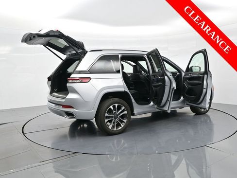 Used 2023 Jeep Grand Cherokee Overland image 33