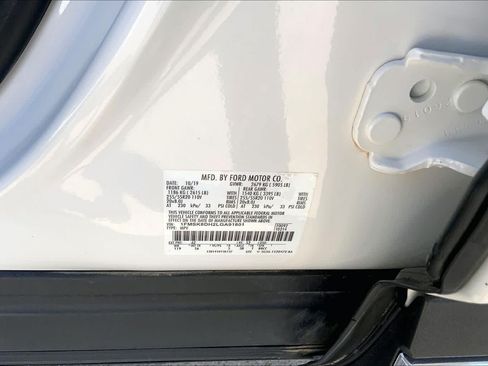 Used 2020 Ford Explorer XLT w/ Equipment Group 202A AWD/4WD image 36