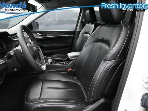 Used 2023 Jeep Grand Cherokee L Limited w/ Luxury Tech Group II AWD/4WD image 12