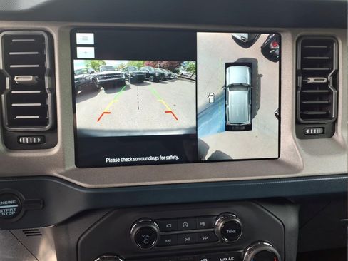 Used 2024 Ford Bronco Outer Banks AWD/4WD image 19