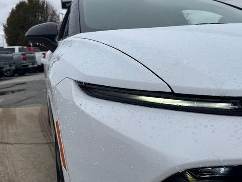 New 2026 Chevrolet Equinox EV LT image 12