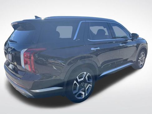 Used 2023 Hyundai Palisade SEL w/ Premium Package FWD image 5