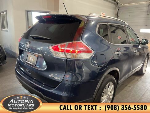Used 2016 Nissan Rogue SV AWD/4WD image 33