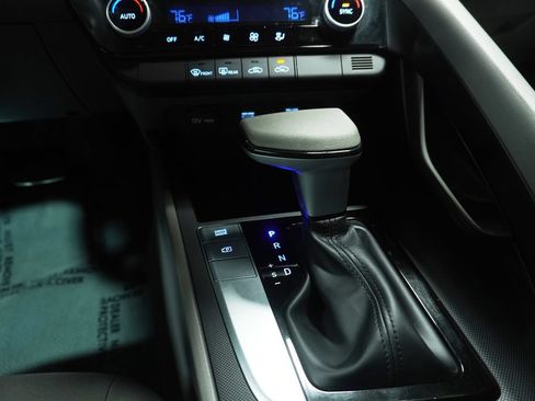 Used 2022 Hyundai Elantra SEL FWD image 20