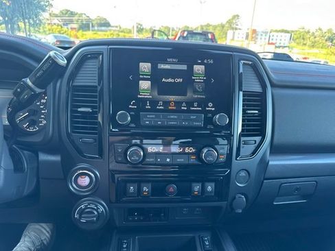 Used 2021 Nissan Titan PRO-4X w/ Pro-4x Convenience Package AWD/4WD image 17