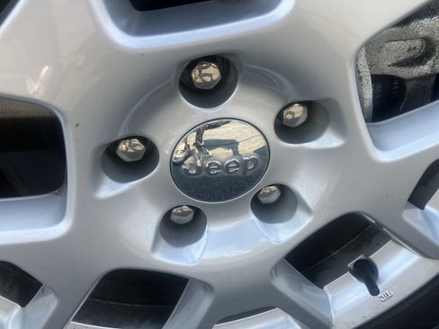 Used 2021 Jeep Renegade Limited w/ Trailer Tow Group AWD/4WD image 9