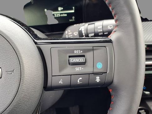 New 2026 Nissan Kicks SR AWD/4WD image 24