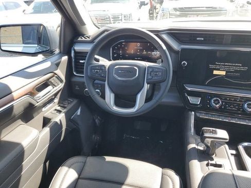 New 2026 GMC Sierra 1500 Denali w/ Denali Reserve Package AWD/4WD image 14