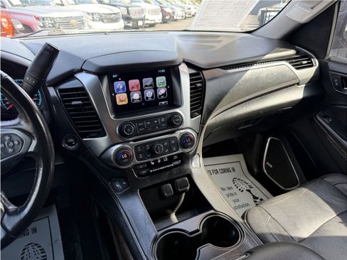 Used 2017 Chevrolet Suburban LT image 44
