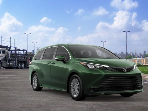 New 2026 Toyota Sienna LE AWD/4WD image 17