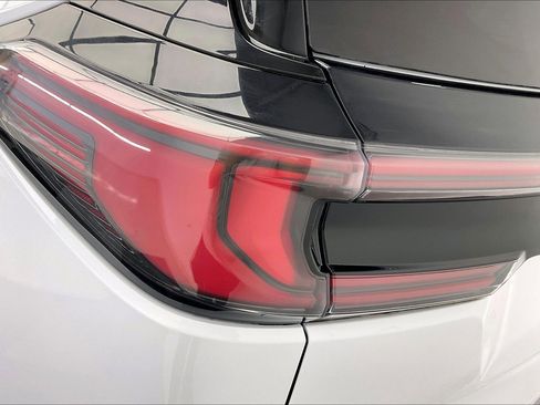 New 2026 GMC Acadia Denali w/ Super Cruise Package image 16