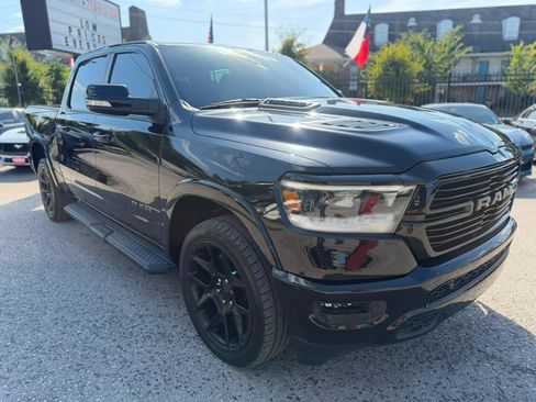 Used 2022 RAM 1500 Laramie AWD/4WD image 3