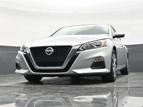 Used 2019 Nissan Altima 2.5 S FWD image 27