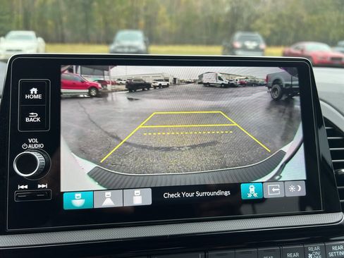 Certified 2025 Honda Odyssey Touring image 18