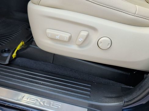 Used 2022 Lexus GX 460 Premium image 12