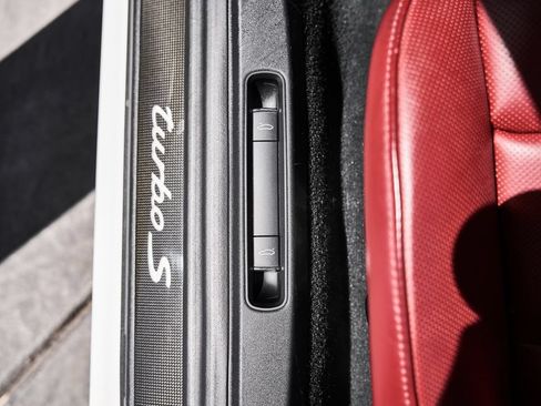 Used 2019 Porsche 911 Turbo S AWD/4WD image 36