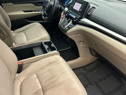 Used 2019 Honda Odyssey LX image 17
