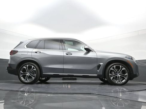 New 2026 BMW X5 xDrive40i AWD/4WD image 29