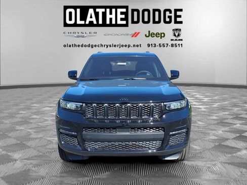 New 2025 Jeep Grand Cherokee L Limited w/ Luxury Tech Group II image 10