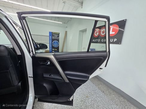 Used 2015 Toyota RAV4 Limited image 25