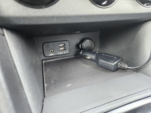 Used 2021 Subaru Crosstrek 2.5i Sport w/ Moonroof Package image 9