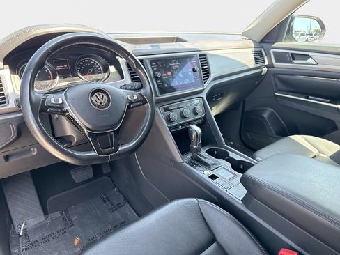 Used 2018 Volkswagen Atlas SE FWD image 16