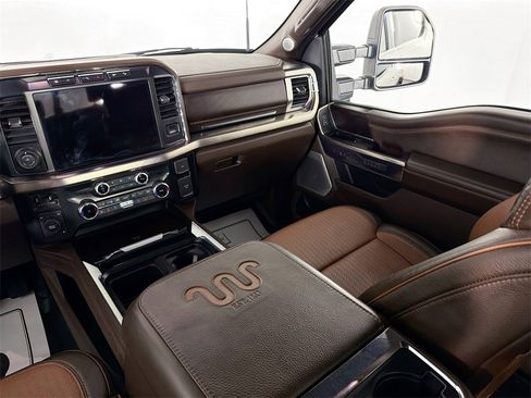 Used 2024 Ford F350 King Ranch image 25