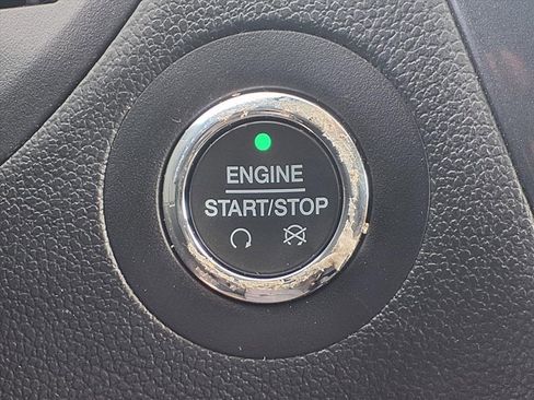 Used 2019 Ford Explorer Limited image 9