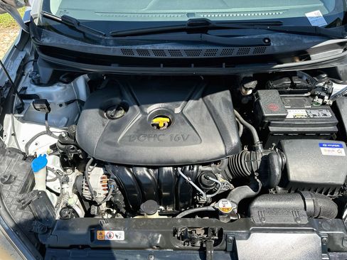 Used 2013 Hyundai Elantra Limited FWD image 31