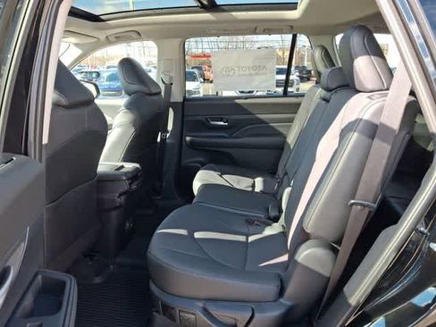 New 2026 Toyota Grand Highlander Limited image 13