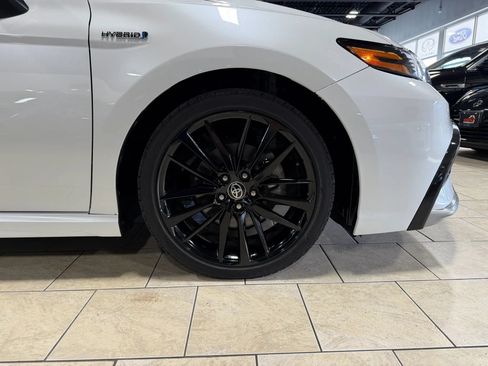 Used 2021 Toyota Camry XSE w/ Navigation Upgrade Package FWD image 29
