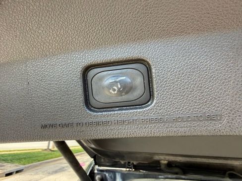 Used 2013 Ford Explorer Sport AWD/4WD image 38