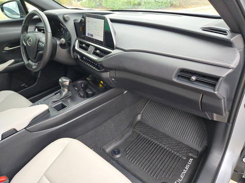 Used 2023 Lexus UX 250h FWD w/ Accessory Package (Z2) image 29
