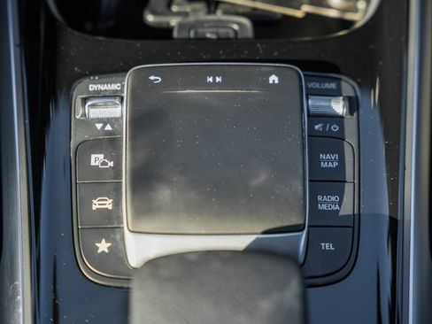 Certified 2023 Mercedes-Benz GLB 250 4MATIC image 25