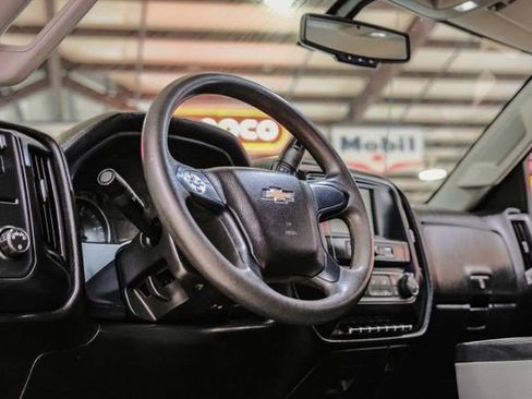 Used 2019 Chevrolet Silverado 3500 W/T w/ WT Convenience Package image 17