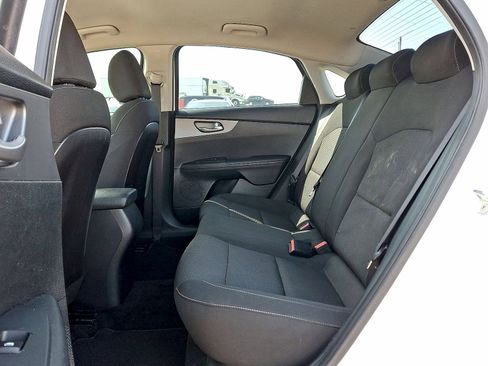 Used 2019 Kia Forte LXS FWD image 19