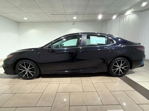 Certified 2023 Toyota Camry SE image 2