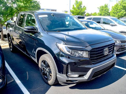 Used 2023 Honda Ridgeline Black Edition image 4