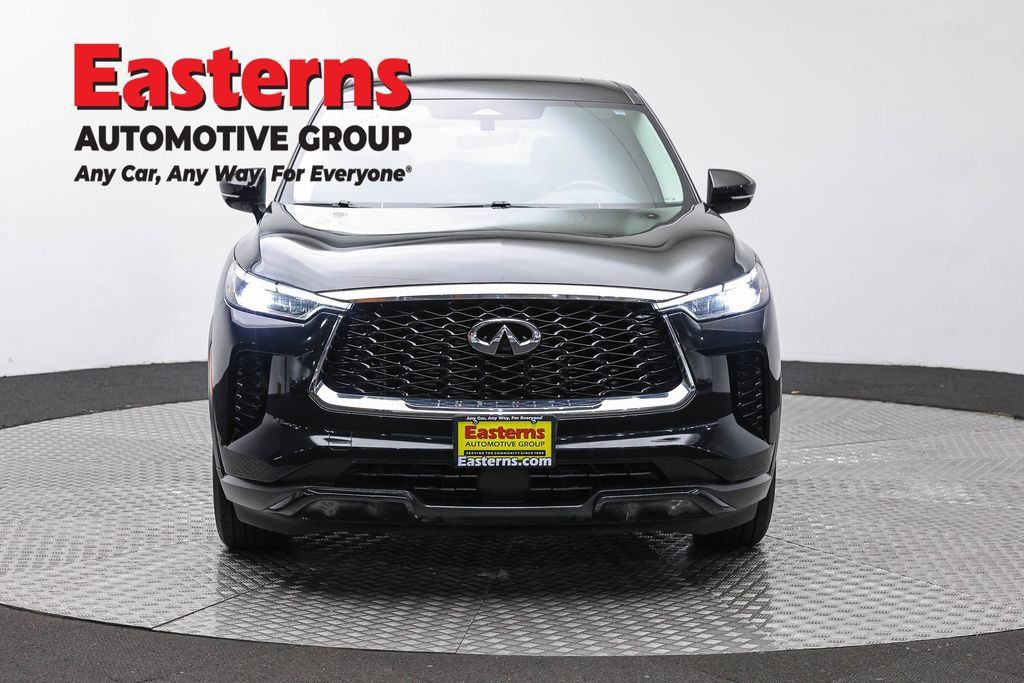 Used 2023 INFINITI QX60 Pure AWD/4WD image 4