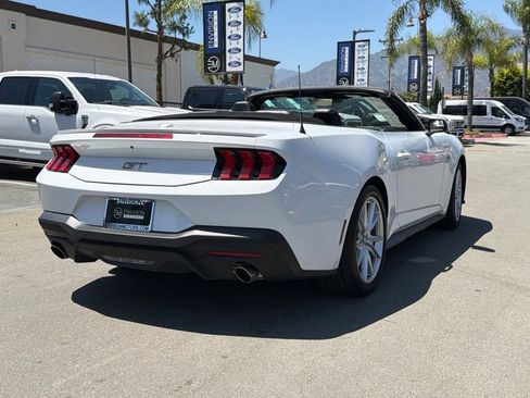 Used 2025 Ford Mustang GT Premium RWD image 10