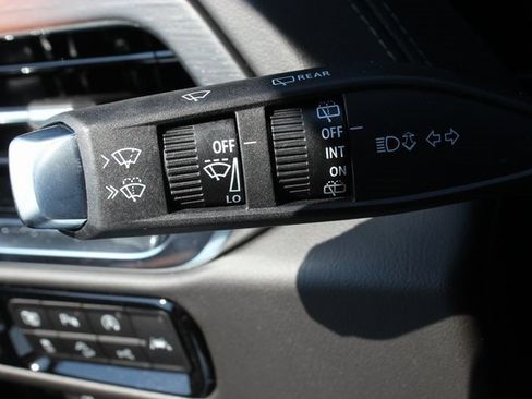 New 2025 GMC Yukon XL Denali w/ Sun & Power Step Package image 36